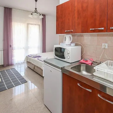 Tara Apartman